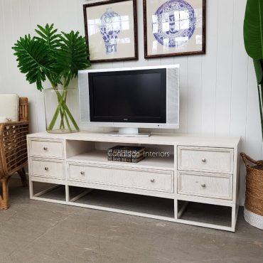 Cape Cod TV Unit