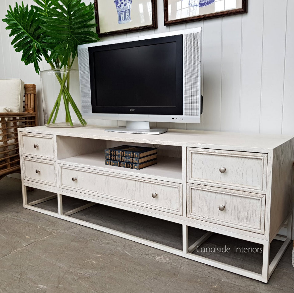 Cape Cod TV Unit