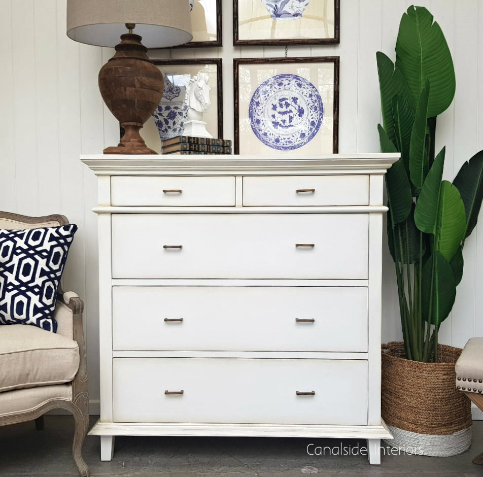 Berry II Court 5 Drawer Chest