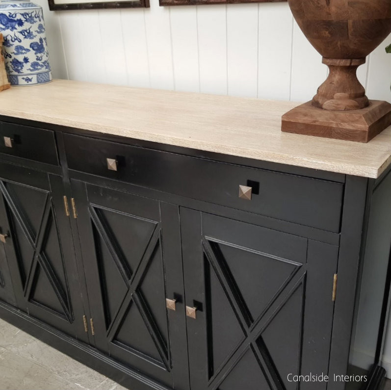 South Hamptons 4 Door Buffet