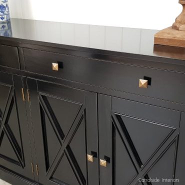 South Hamptons 4 Door Buffet