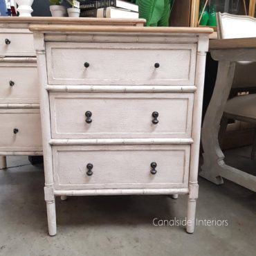 Palmer Plantation Bedside