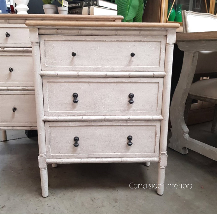 Palmer Plantation Bedside