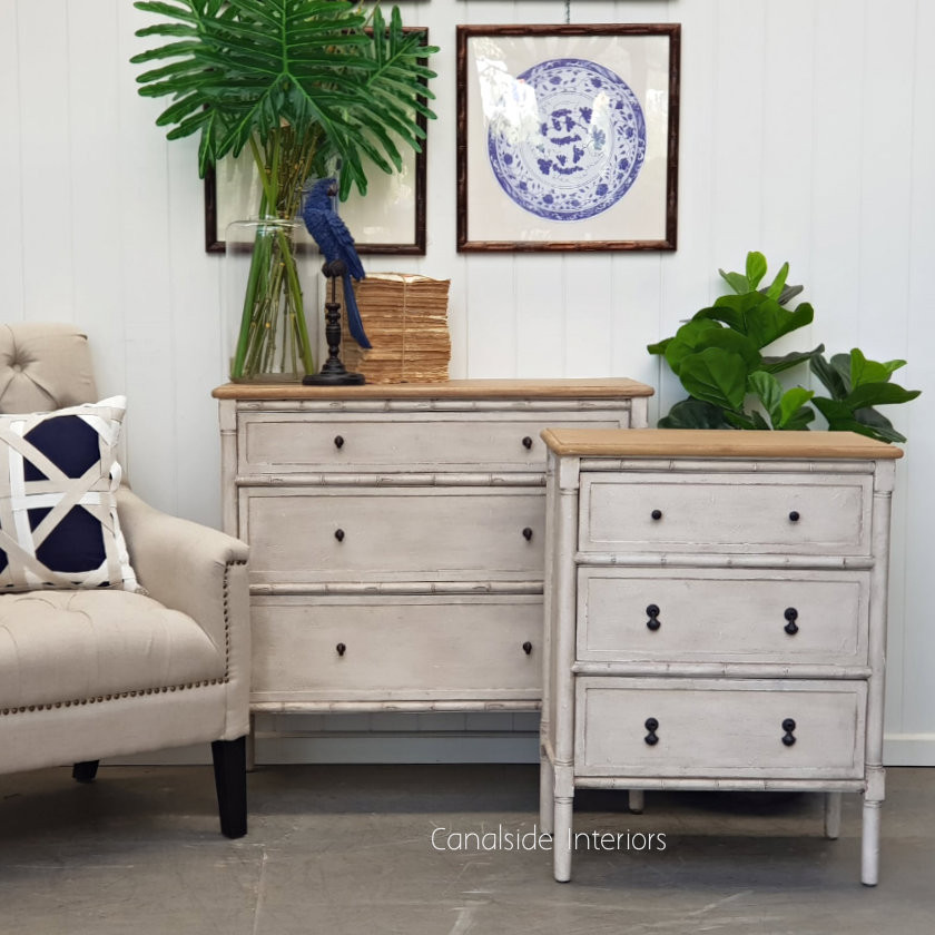 Palmer Plantation Bedside