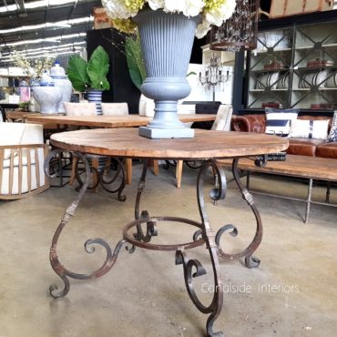 Santiago Round Table