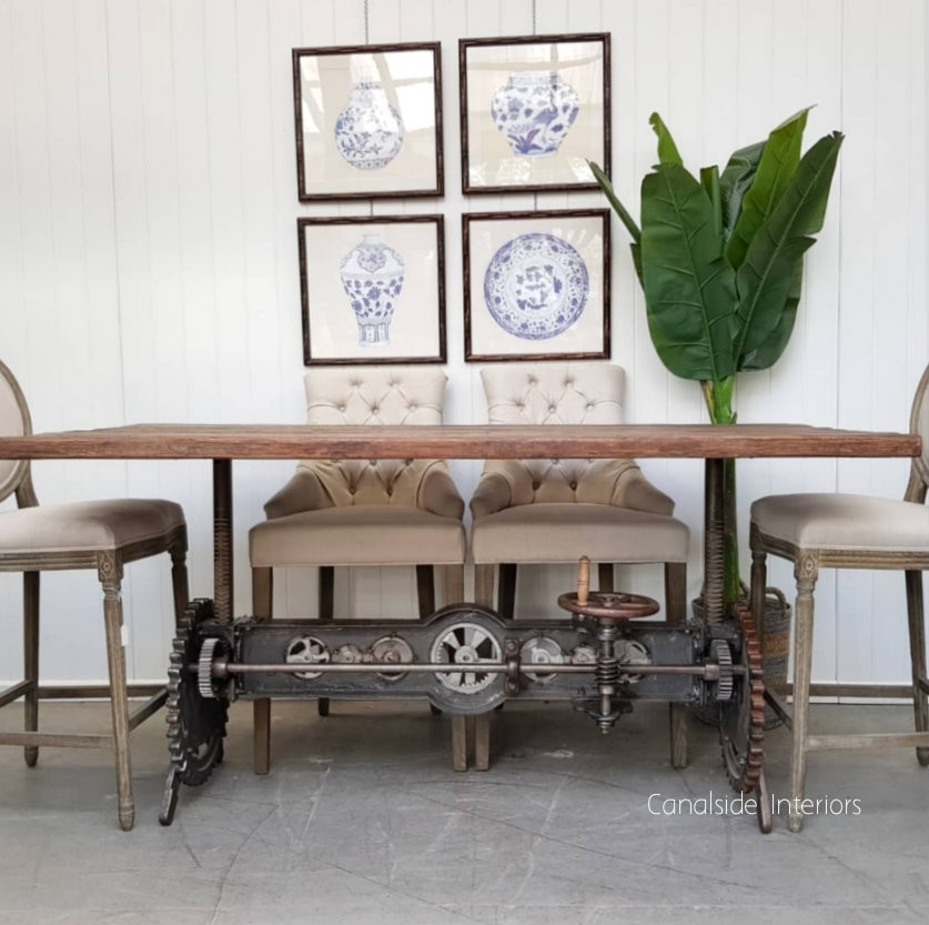 Cog Adjustable Dining to Bar Table