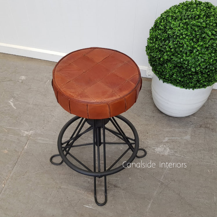 Torque Low Stool