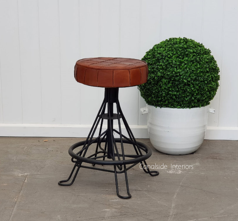Torque Low Stool