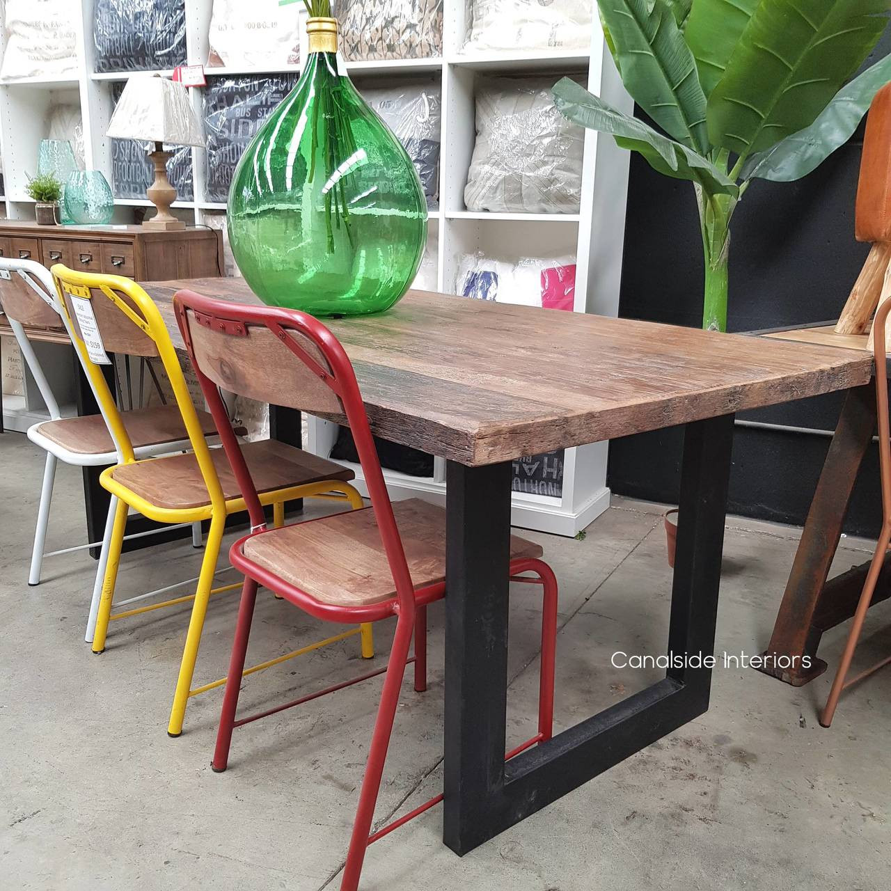 Washington Dining Table