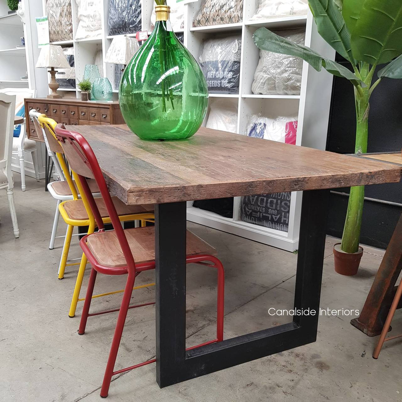 Washington Dining Table