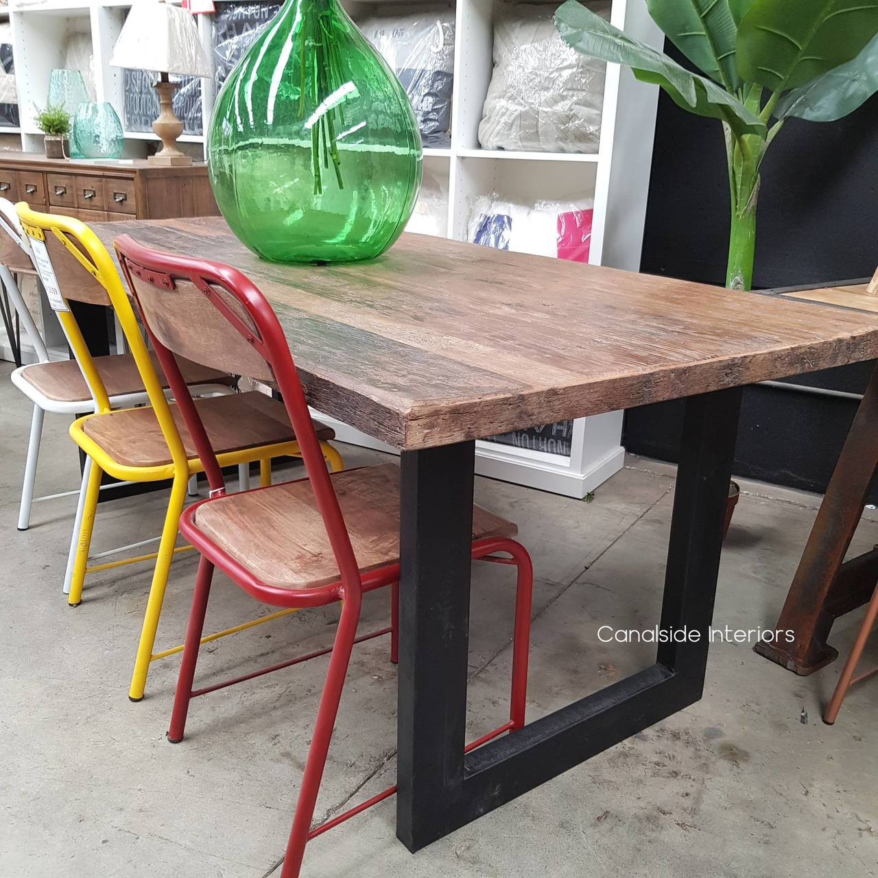 Washington Dining Table