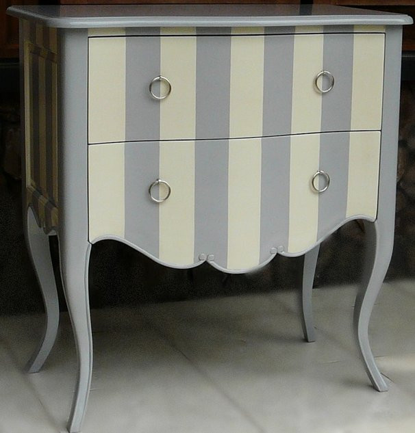 COU_05_Grey_and_creme_stripes_2528B22_and_B102529__61201__62195.1553740707.1280.1280