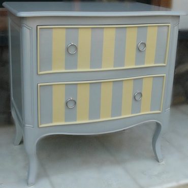 Frejus Commode
