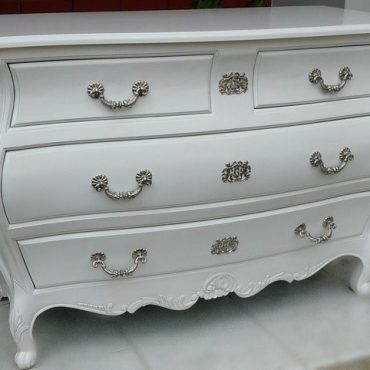 Medoc Commode