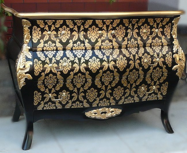 COU_25_black_with__gold_mecca_2526_trims__54673__25787.1553740869.1280.1280