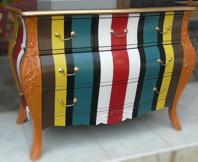 COU_25_stripes_colourful__77182__15762.1553740613.1280.1280