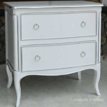 Frejus Commode