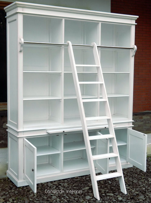 Grange 3 Door Wall Unit