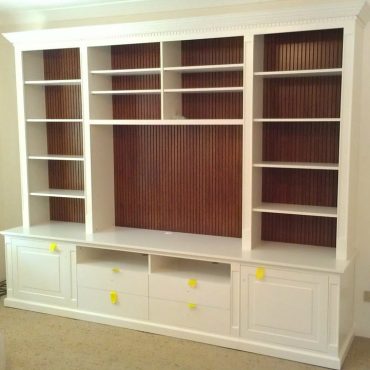 Custom Made TV Entertainment / Wall Units by Canalside Interiors