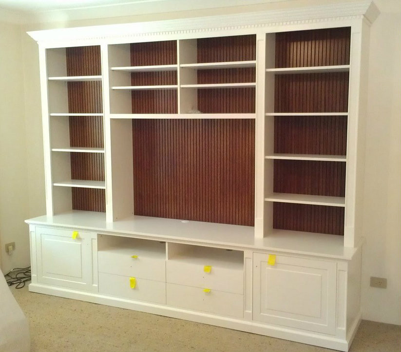 Custom Made TV Entertainment / Wall Units by Canalside Interiors