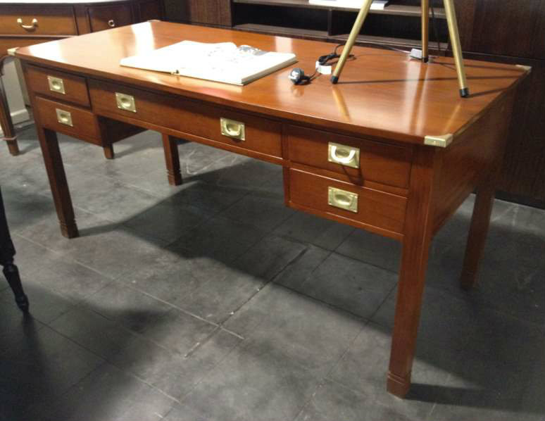 Royale Desk - Campaign Range