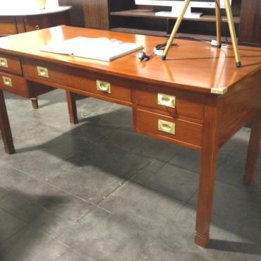 Royale Desk - Campaign Range