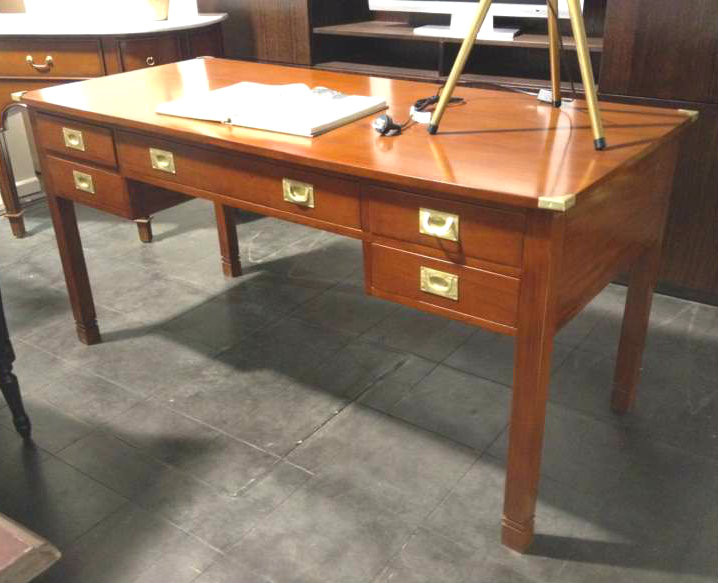 Royale Desk - Campaign Range