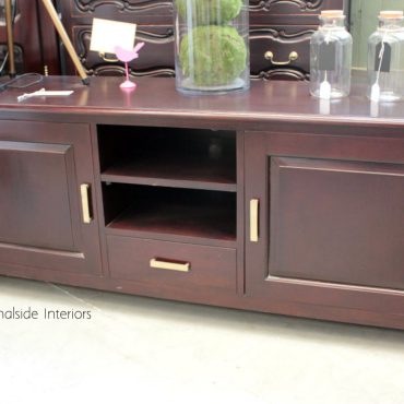 Hampshire TV Unit