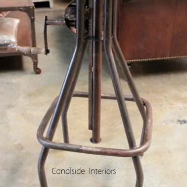 Cruz Adjustable Industrial Stool