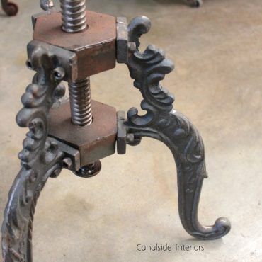 Valor Adjustable Industrial Stool with Crank