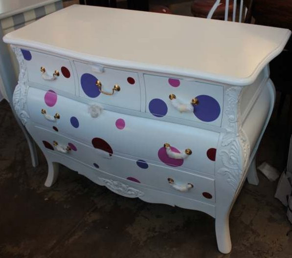 Couleur Bombe Commode