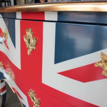 Union Jack Commode