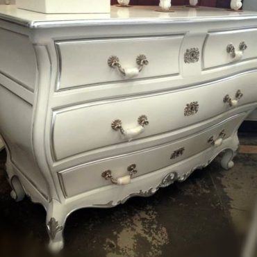 Couleur Medoc French Commode