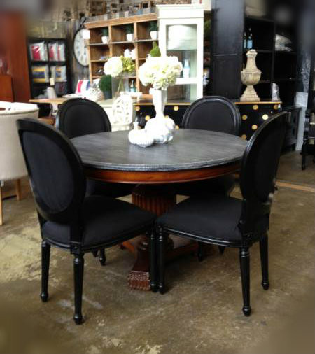 Toulon Round Dining Table