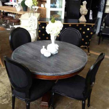 Toulon Round Dining Table