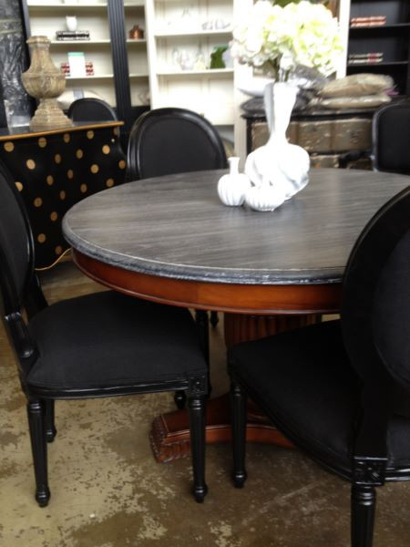 Toulon Round Dining Table
