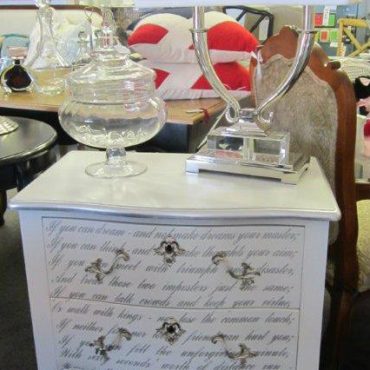 Fontenvoy Bedside Commode