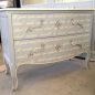 Cassis Commode