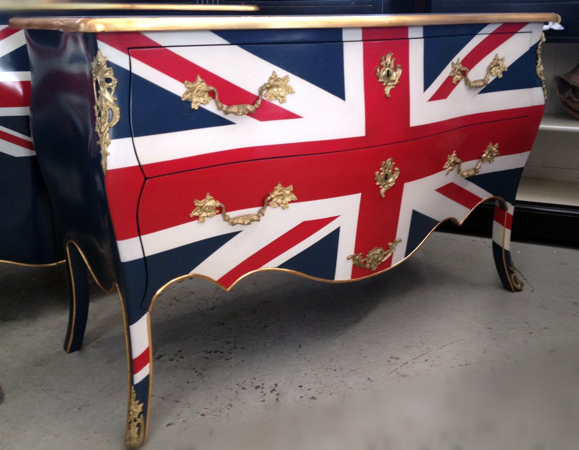 Union Jack Commode