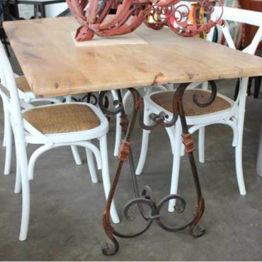 Alexandra Dining Table