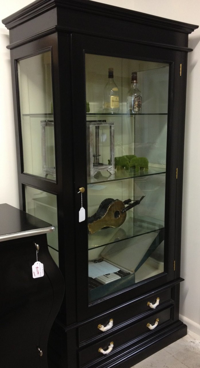 Peak Display Cabinet