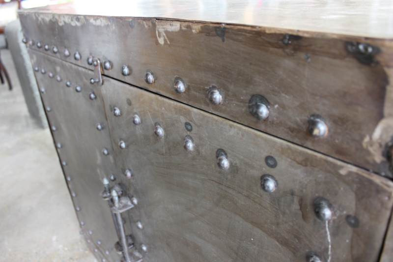 Submarine Foundry 2 Door Industrial Unit - Close up