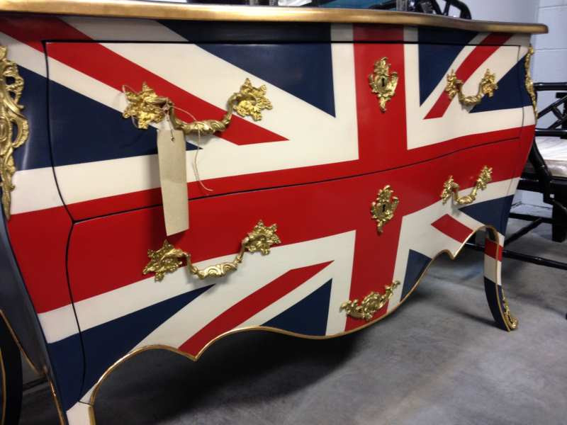 Union Jack Commode