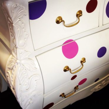 Couleur Bombe Commode