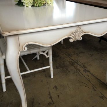 Laurent Dining Table