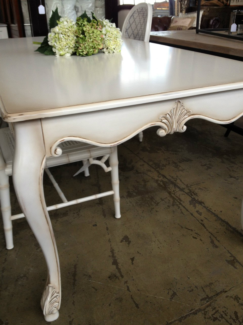 Laurent Dining Table