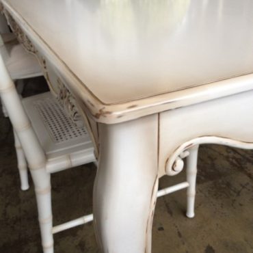 Laurent Dining Table