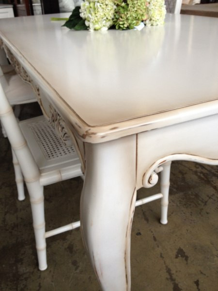 Laurent Dining Table