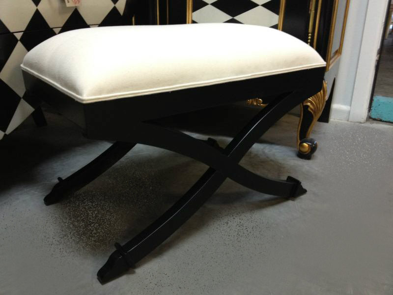 X-Base Foot Stool
