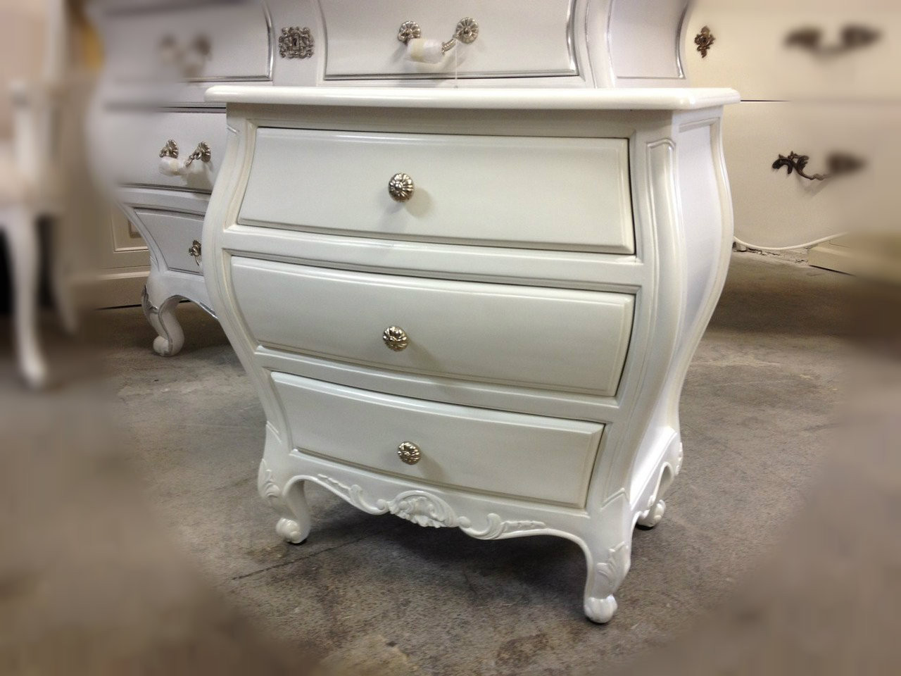 Couleur Medoc Bedside